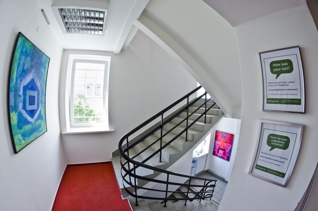 Wilson Hostel Warszawa Exterior foto